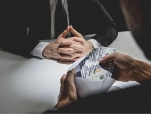 Ijaraga berilgan yerni 60 ming dollarga sotishga uringan shaxs ushlandi