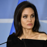 Анжелина Жоли: Мен бундан қўрқардим ва ҳамширанинг  ортидан югурганман
