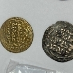 400 millionlik tarixiy tangalarni chetga olib chiqayotgan shaxs ushlandi