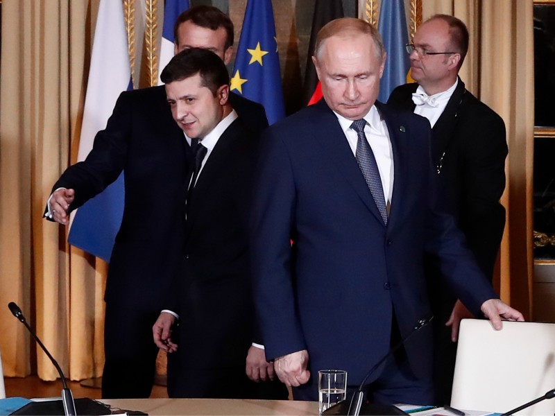 Putin Zelenskiyning muzokara o‘tkazish taklifini qabul qildi. Uchrashuv joyi ham aniq
