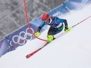 Назаров Олимпиадада тоғ чанғисининг слалом дастурида қатнашди (видео)