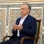 Президент Термизий мақбарасини зиёрат қилди