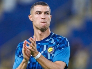 Ronaldu muxlislariga “Oltin töp” uçun rahmat aytdi