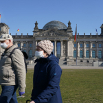 Yumshatilgan karantin Germaniyada koronavirus infeksiyasining ko‘payishiga olib keldi