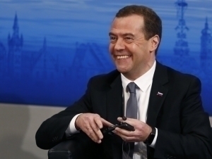 Медведев Украина ва Франция ўртасидаги келишувга ноодатий муносабат билдирди