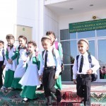 Barcha 1-sinf o‘quvchilariga Berdimuhamedov nomidan noutbuklar beriladi
