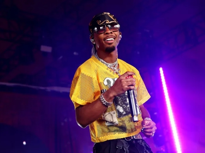 Amerikalik reperning mashinasidan 14 yoshli qizning chirigan jasadi chiqdi