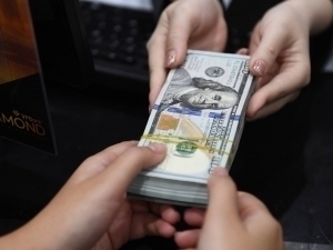 Доллар курси яна кўтарилди