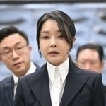 Sobiq prezidentning rafiqasi korrupsiyada aybdor deb topildi