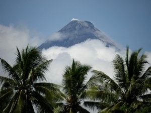 Filippindagi Mayon vulqoni faollashdi