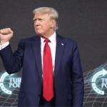 Трамп мусулмонларни Рамазон ойи билан табриклади