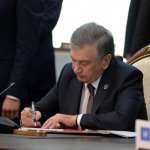 2021 yilgacha barcha tibbiyot va ta’lim muassasalari tezkor internetga ulanadi – Prezident qarori