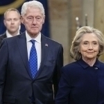 Эпштейн иши: Клинтонлар судда кўрсатма беради