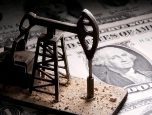 Tramp jamoasi neft narxi 200 dollarga chiqishiga tayyorgarlik ko‘rmoqda