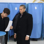 Olmaliq shahar hokimining o‘g‘li “qovun tushirdi”mi?