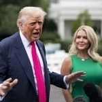 Трампнинг ишонган одами лавозимидан “учади”