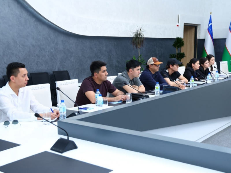“Please pay your taxes”: Six bloggers earned at least 2.7 billion soums