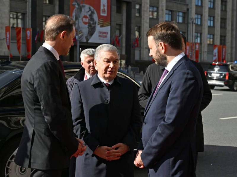 Mirziyoyev visits Moscow for Victory Day celebrations