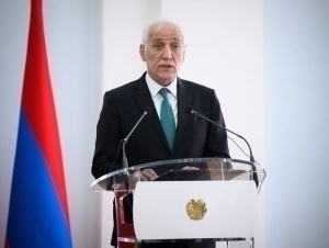 Арманистон Президенти мамлакати энди Россиянинг “укаси” эмаслигини айтди