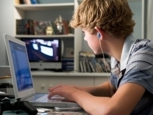 Россия ўсмирлардан жосус сифатида фойдаланган – FT