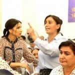 “Милтиқ бўлса, отиб ташланг”. Сурхондарёда мактаб директори вилоят ҳокими билан жанжаллашди (видео)