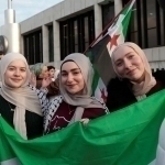 Suriyada ayollarni hijob o‘rashga majburlash taqiqlandi