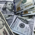 Dollarning rasmiy kursi uzoq o‘sishdan keyin arzonladi