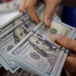 O‘zbekistonda dollar kursi 8450 so‘mdan oshdi