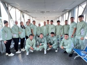The national weightlifting team of Uzbekistan set out for  the Asian Championship