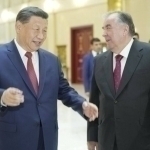 Si Szinpin Dushanbega bordi