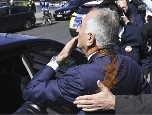 Ризо Паҳлавий Германияда ҳужумга учради