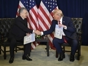 Tramp Markaziy Osiyo rahbarlarini sammit o‘tkazishga taklif qildi 