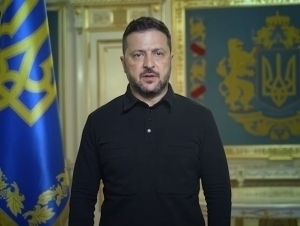 Zelenskiy aviakompaniyalarni Rossiya osmonida uchishdan keskin ogohlantirdi