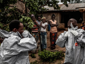 Эбола “уйғонмоқда”. ЖССТ касаллик билан қандай курашиш кераклигини айтди