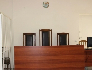 Сирдарёда судья 3600 доллар пора билан қўлга тушди