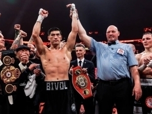 Bivol ikkita jahon chempionligini himoya qildi
