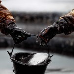 Исроилдаги қуролли тўқнашувлар фонида жаҳон бозорларида нефть нархи кўтарилди