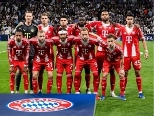 40 yoshli Noyer YeCHLda haftaning eng yaxshi futbolchisi bo‘ldi