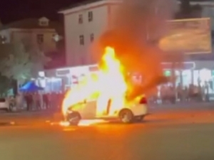 Nexia-3 catches fire in a three-car collision in Termiz 