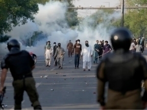 Pokistonda jurnalistlar umrbod qamoq jazosiga hukm qilindi