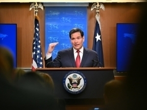 ЕИнинг собиқ амалдорига АҚШга кириш тақиқланди