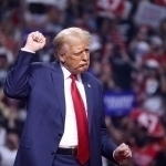 Суд фақат Трамп фойдасига ишламоқда – “Reuters”