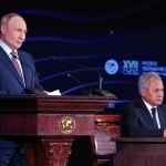Putin Tramp bilan uchrashuvi nega qoldirilganini aytdi