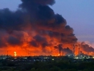 Ukraina bombardimon qilgan Rossiya neft zavodi yarim quvvatidan ayrildi