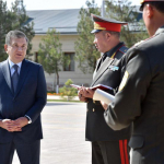 Shavkat Mirziyoyev: Harbiy xizmatchilarning jangovar tayyorgarligini yuksaltirish lozim