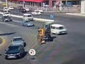 Бухорода экскаватор босиб кетган аёл вафот этди (видео)