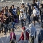 Tramp AQSHdan ketadigan migrant o‘smirlarga 2,5 ming dollardan to‘lamoqchi