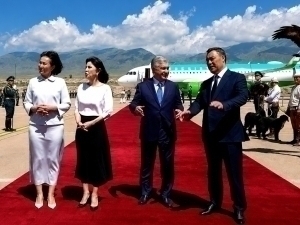 Шавкат Мирзиёев Қирғиз Республикасига етиб борди