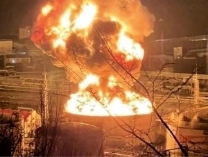 Украина Россиянинг нефть-газ объектларига зарбалар бўйича рекорд ўрнатди