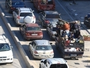 Ливанда бир ҳафтада қарийб 700 минг киши уйини ташлаб кетди